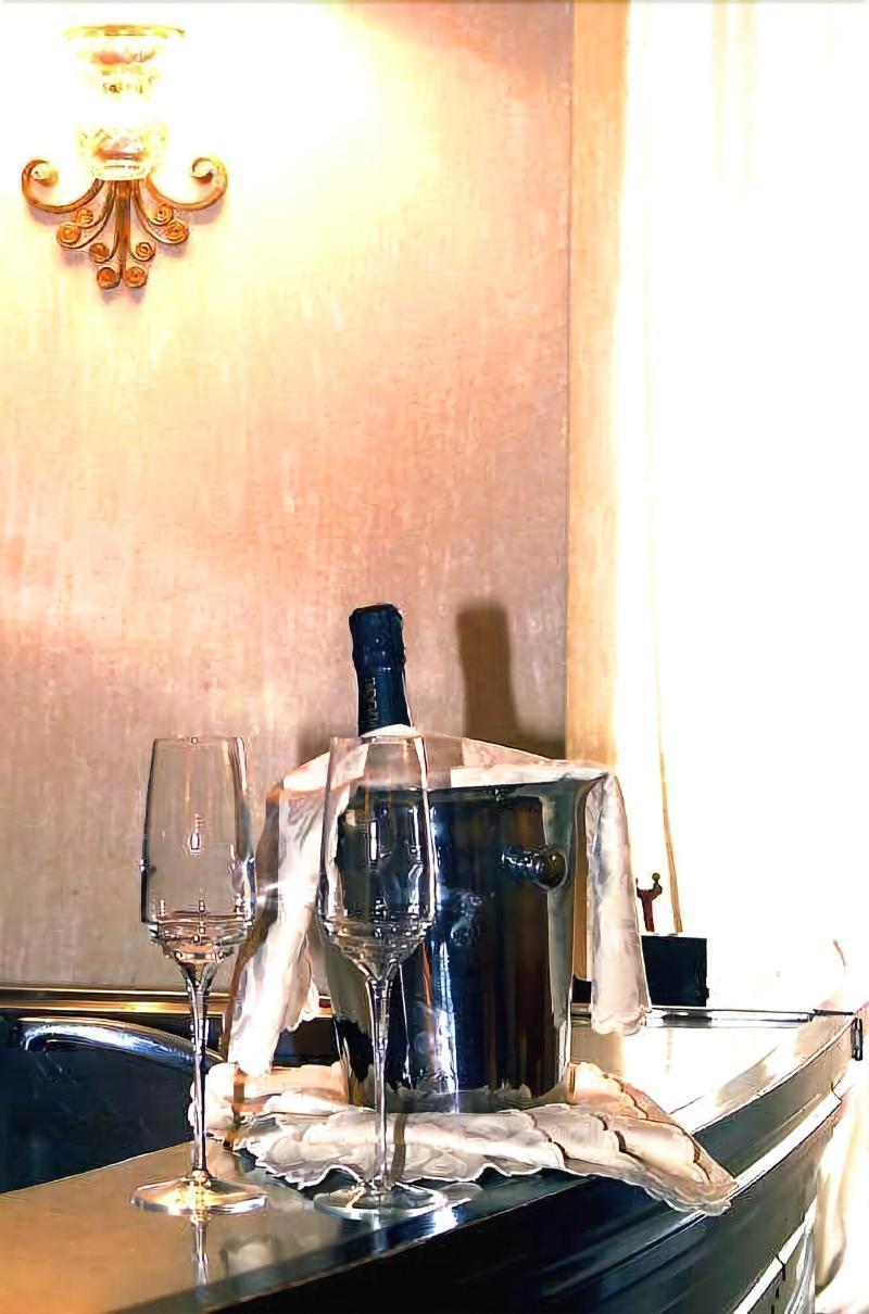 Hotel&Ristorante Miramonti Palazzo Storico Rieti Buitenkant foto