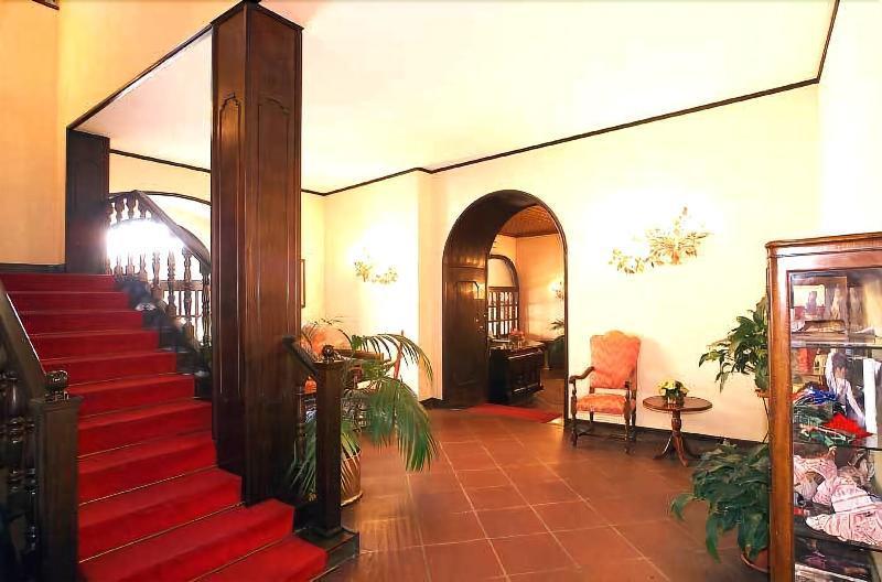 Hotel&Ristorante Miramonti Palazzo Storico Rieti Buitenkant foto
