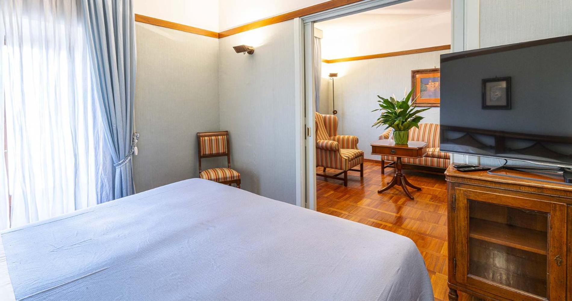 Hotel&Ristorante Miramonti Palazzo Storico Rieti Buitenkant foto
