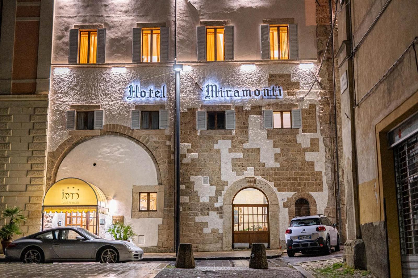 Hotel&Ristorante Miramonti Palazzo Storico Rieti Buitenkant foto